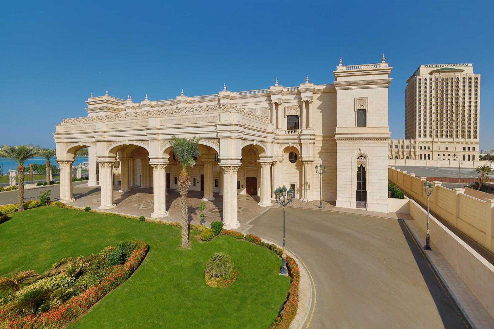 The Ritz-Carlton Jeddah Hotel Exterior foto The St. Regis Alexandria