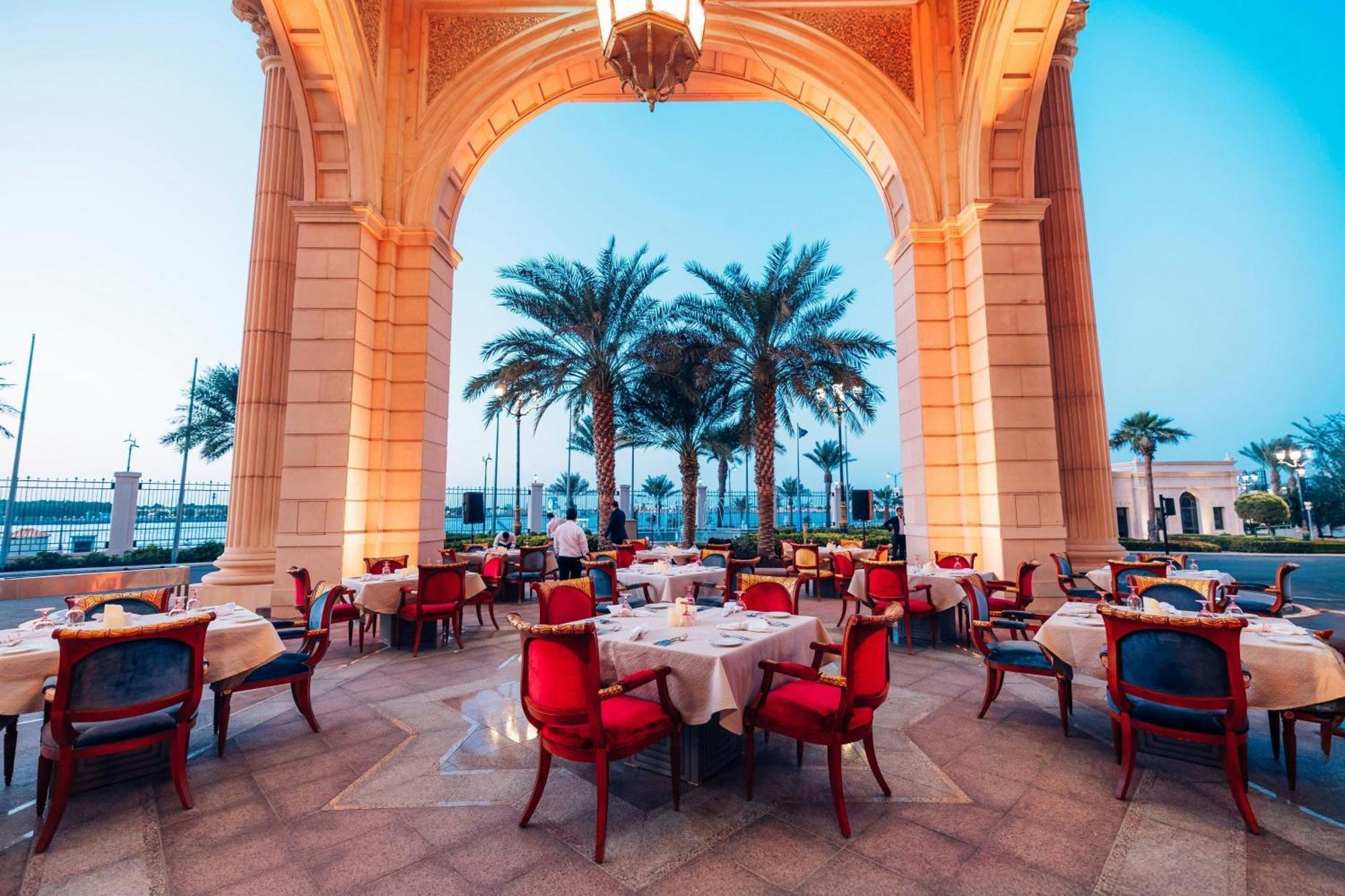 The Ritz-Carlton Jeddah Hotel Exterior foto The Palace Downtown